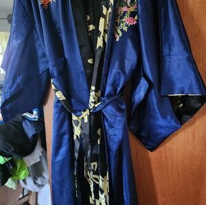 Kimono/ Robe. Read All Description, Beautiful. Ladies Size Large